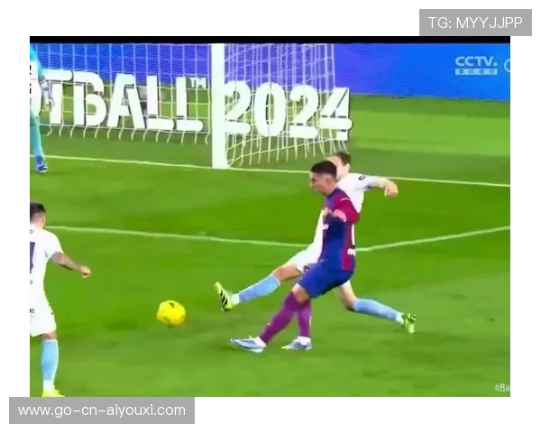 中锋做球与背身牵制作用突出，中锋背身单打